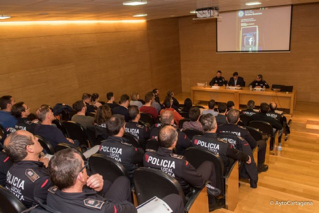 La Policía Local de Cartagena celebra la II Jornada de Redes Sociales - 1, Foto 1