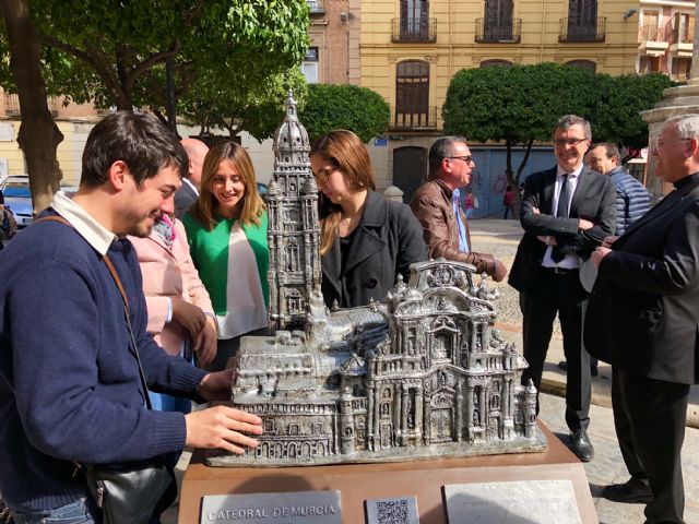 Las primeras obras de arte inclusivo de Murcia se instalan en el Santuario de la Fuensanta y La Catedral - 1, Foto 1