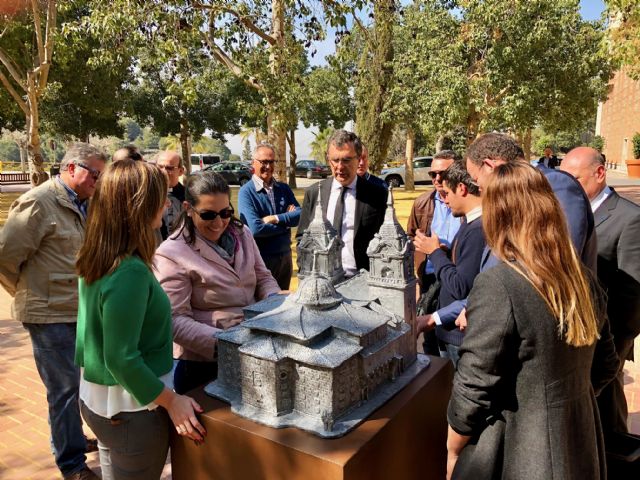 Las primeras obras de arte inclusivo de Murcia se instalan en el Santuario de la Fuensanta y La Catedral - 4, Foto 4