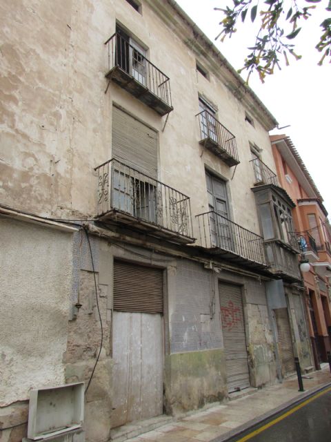 La actuación de los servicios técnicos de Urbanismo permitió el pasado año el cumplimiento de 139 órdenes de ejecución en inmuebles que presentaban riesgos contra la vía pública - 2, Foto 2