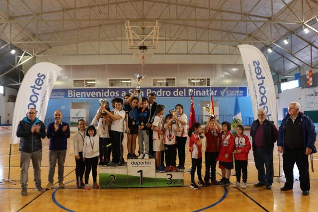 Podio en la final de bádminton escolar de los tres centros educativos torreños - 2, Foto 2