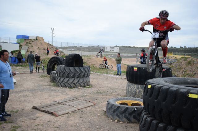 Más de 50 deportistas dan inicio en Mazarrón al campeonato regional de trial bici - 2, Foto 2