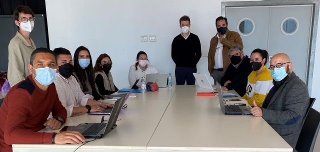 El Ayuntamiento de Blanca y la Asociación Albores ponen en marcha un plan de choque contra el fracaso escolar y social de los jóvenes del municipio - 2, Foto 2