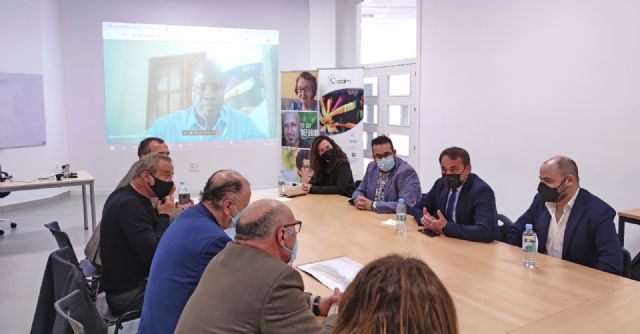 El consejero de Transparencia, Seguridad y Emergencias visita la Fundación CEPAIM para conocer su proyecto de cooperación internacional en Senegal - 2, Foto 2