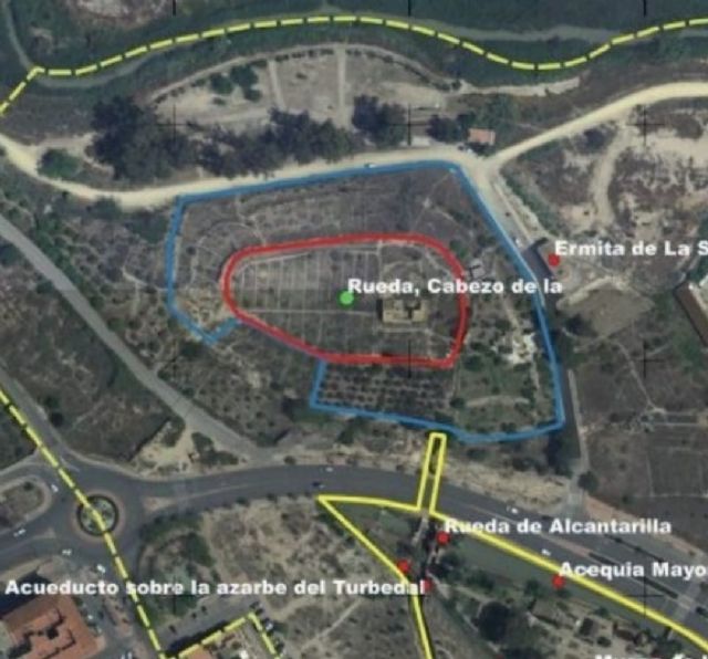 El Ayuntamiento inicia la protección y recuperación de los restos íberos en el yacimiento arqueológico del Cerro Íbero - 1, Foto 1