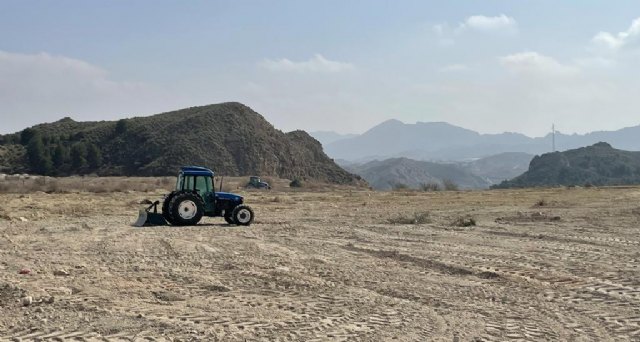 Comienzan los trabajos para el reacondicionamiento del antiguo vertedero - 1, Foto 1