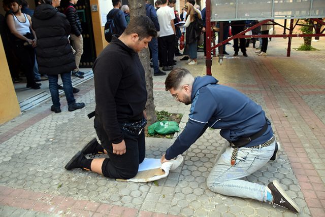 De la parihuela al canasto de oro el trabajo costalero antes de la procesión de Sevilla - 3, Foto 3