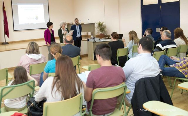 Los representantes municipales en Consejos Escolares se ponen al día en materia legislativa - 2, Foto 2