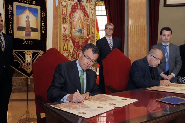 Histórico hermanamiento entre los caballeros de La Fuensanta y los devotos de La Arrixaca - 3, Foto 3