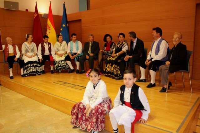 El Gobierno autonómico agradece a la Casa de la Región de Murcia en Mallorca su labor en la difusión del folclore - 2, Foto 2