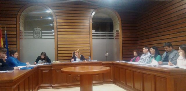 El pleno del ayuntamiento aprueba iniciar expediente para licitar el servicio de recogida de basuras en Campos del Río - 2, Foto 2
