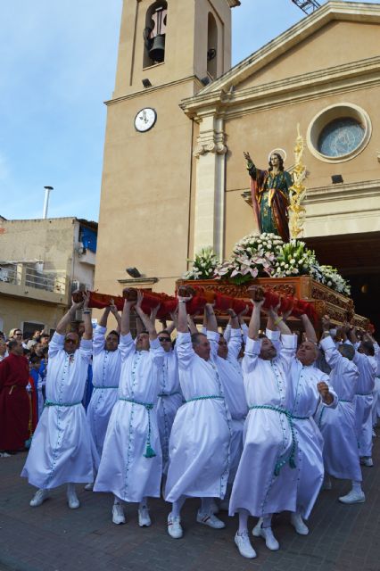El blanco y la alegría del Domingo de Resurrección cierra la Semana Santa torreña - 3, Foto 3