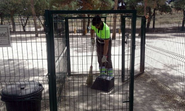 El Ayuntamiento aumenta las revisiones de las 46 zonas de esparcimiento canino para que estén en perfectas condiciones - 1, Foto 1