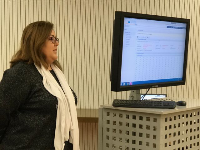 Sorteo de los miembros componentes de las mesas electorales en las elecciones del domingo 28 de abril en Torre Pacheco - 3, Foto 3