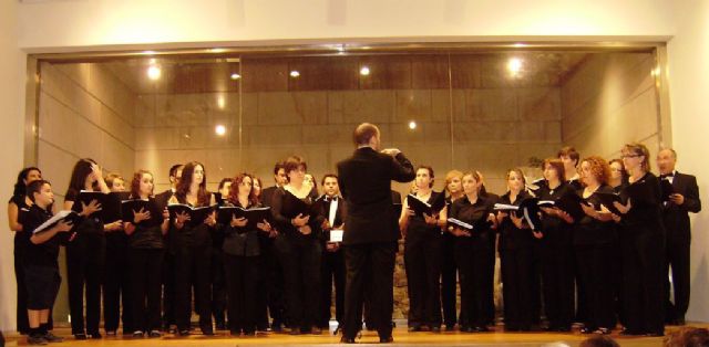 La Coral Tomás Luis de Victoria ofrecerá dos conciertos en la Basílica de la Caridad - 1, Foto 1