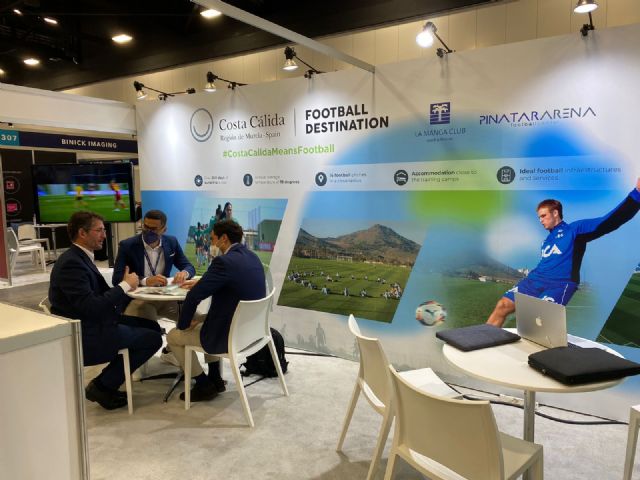 La Región promociona su clima y sus infraestructuras deportivas en uno de los mayores eventos de fútbol a nivel mundial - 1, Foto 1