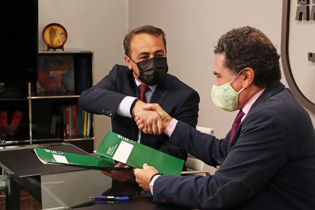 La Comunidad renueva con Cruz Roja las actuaciones de salvamento marítimo - 2, Foto 2