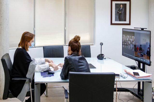 Política Social y Cruz Roja informan a las familias sobre la acogida de menores ucranianos - 1, Foto 1