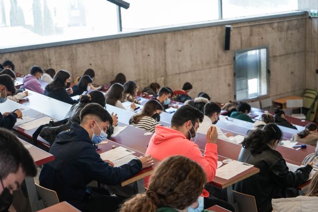 La XIII Olimpiada Científica de Economía de la Región premia el talento de los estudiantes de secundaria - 2, Foto 2