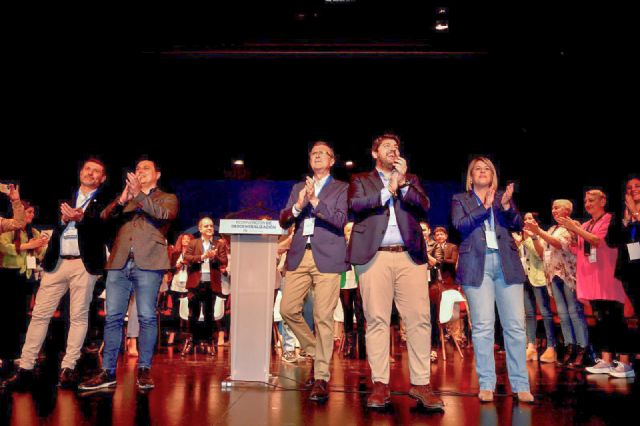 López Miras: El modelo del PP apuesta decididamente por la descentralización para dar poder y voz a los vecinos - 1, Foto 1