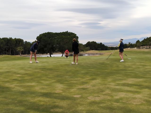 120 jugadores participaron en la II edición del Torneo de Golf de CRC en el club de golf de Altorreal - 1, Foto 1