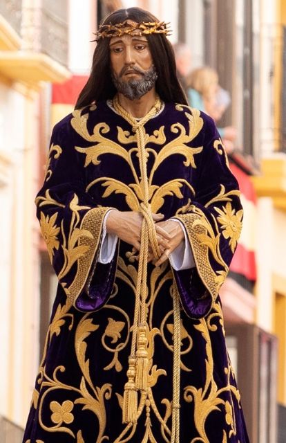 El Paso Blanco conmemora el 40 aniversario de la salida procesional del Cristo del Rescate con un besapié, una eucaristía, una exposición y un documental sobre su historia - 2, Foto 2