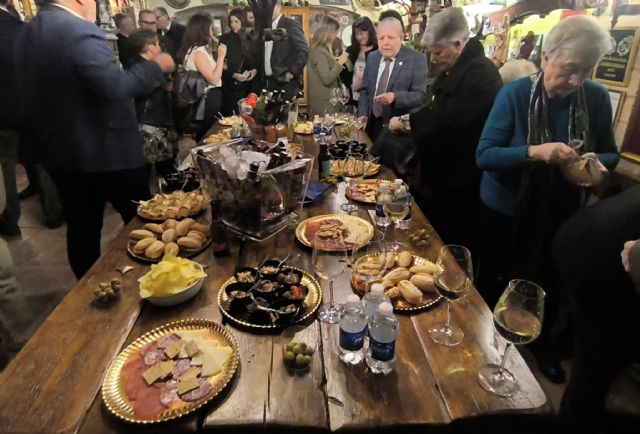 Paqui Bueno cumple diez años de madrinazgo del Cristo del Socorro - 4, Foto 4