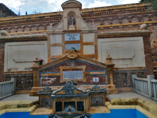 Denuncia el estado en el que se encuentra la fuente del Santuario de la Virgen de la Fuensanta - 2, Foto 2