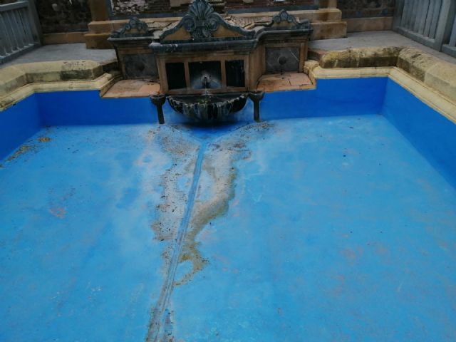 Denuncia el estado en el que se encuentra la fuente del Santuario de la Virgen de la Fuensanta - 3, Foto 3