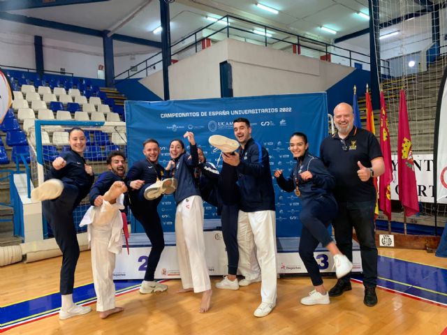 Once medallas rubrican el triunfo de la UCAM en el Campeonato de España Universitario de Kárate - 2, Foto 2