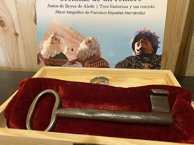 Donan la antigua llave del Castillo de Aledo - 1, Foto 1
