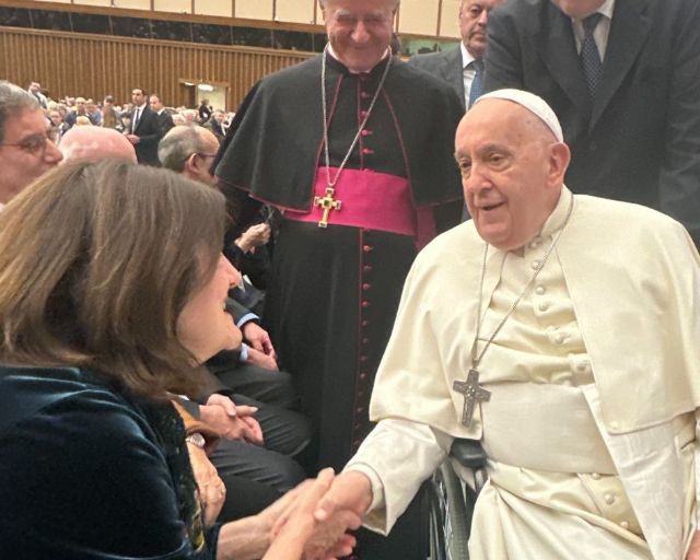 La presidenta de la UCAM participa en el encuentro de abuelos ynietos con el Papa - 1, Foto 1