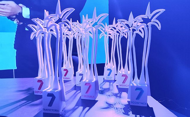 Estatuillas de premios Fénix, diseñadas por Muher, Foto 1