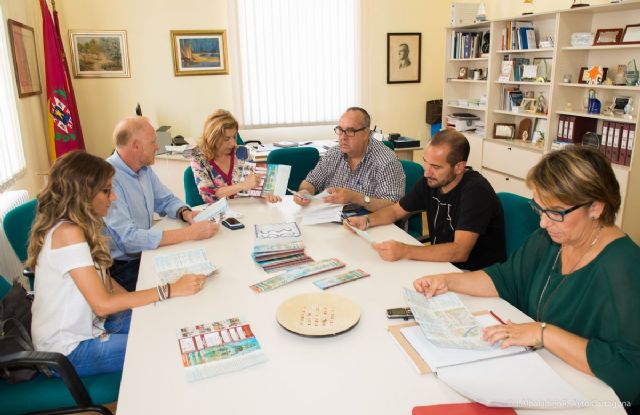 Servicios Sociales edita una guía de recursos para personas sin hogar y transeúntes de la ciudad - 1, Foto 1