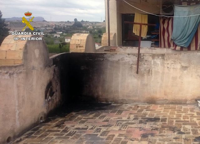 La Guardia Civil recupera cien metros de cable de cobre de la estación de tren de Cieza - 2, Foto 2