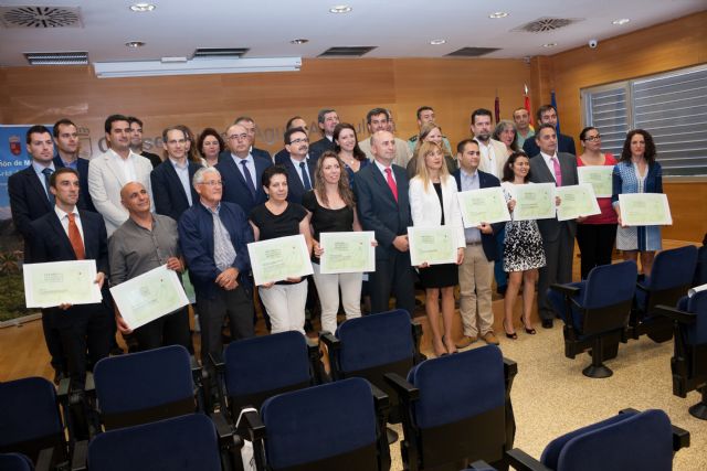 El Alcalde de Cehegín recoge el premio al programa Medioambientados, iniciativa municipal sobre educación ambiental - 1, Foto 1