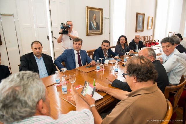 Seis ayuntamientos encabezados por Cartagena respaldan a los agricultores en la solución de los salmueraductos - 2, Foto 2