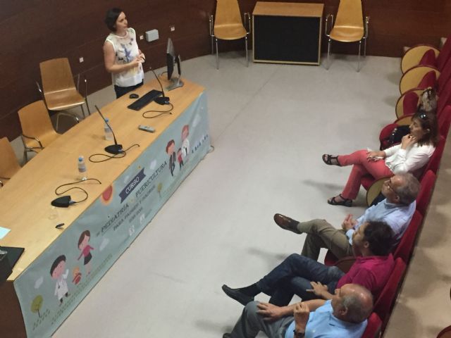 Más de 60 nuevos padres y madres han aprendido a resolver problemas adquiriendo nuevas destrezas con sus bebés - 1, Foto 1