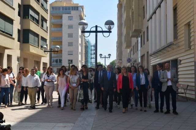 Sesenta desempleados que buscan trabajo en equipo se reúnen para compartir experiencias - 1, Foto 1