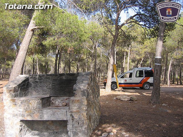 Las infraestructuras existentes en las áreas recreativas de Sierra Espuña no se pueden utilizar para evitar contagios por el COVID-19, Foto 2