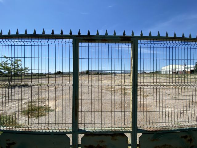 El levantamiento de la suspensión de los plazos administrativos permite al Ayuntamiento de Puerto Lumbreras requerir la limpieza de los solares a sus propietarios - 1, Foto 1