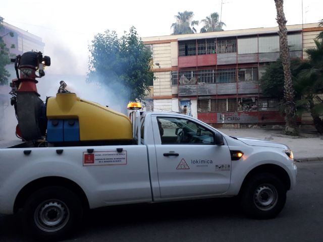 El Plan de Emergencia contra el mosquito tigre continúa esta semana en los barrios de La Paz y Vistabella - 1, Foto 1