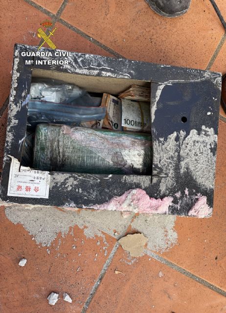 La Guardia Civil detiene a uno de los principales distribuidores de cocana a gran escala de la Regin de Murcia, Foto 6