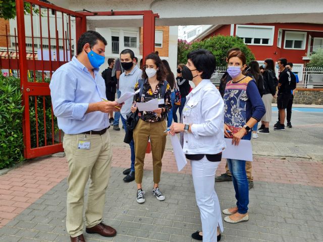 Cerca de 350 estudiantes de distintos puntos de la Comarca del Noroeste se examinan en Caravaca de las pruebas de acceso la Universidad EBAU - 5, Foto 5
