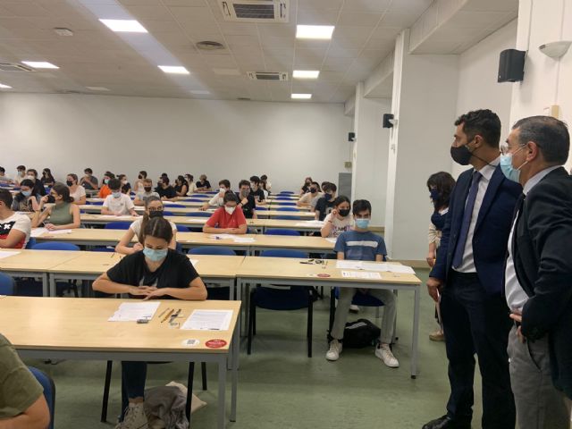 Más de 7.000 estudiantes comienzan hoy las pruebas de la EBAU - 1, Foto 1