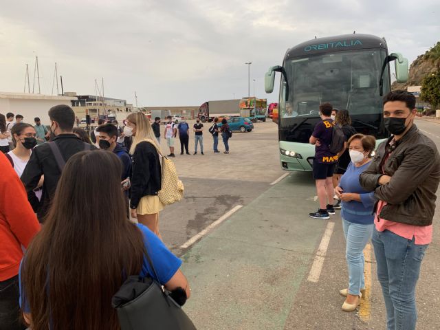 Las concejalías de Educación y Juventud desean suerte a los estudiantes aguileños que se enfrentan a la EBAU - 3, Foto 3