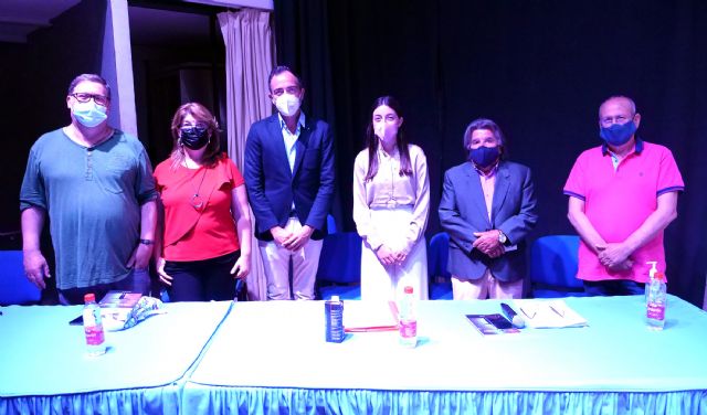 La Casa de la Cultura acoge la presentación de ¿Cuál es la respuesta?, obra de la escritora torreña Barbará María Fuentes - 4, Foto 4