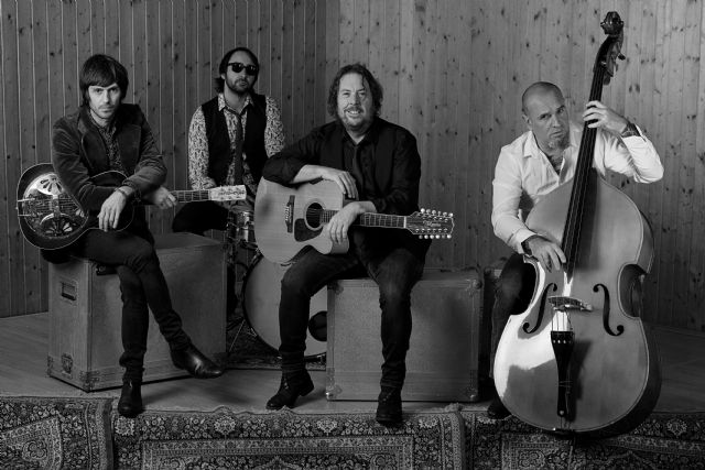 ZEQUI presenta en concierto su último trabajo en castellano, Intrusos, el viernes 3 de junio en el Teatro Villa de Molina - 1, Foto 1