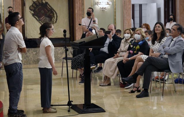 El Ayuntamiento recibe las propuestas de 62 alumnos de Murcia para crear un municipio más sostenible - 2, Foto 2