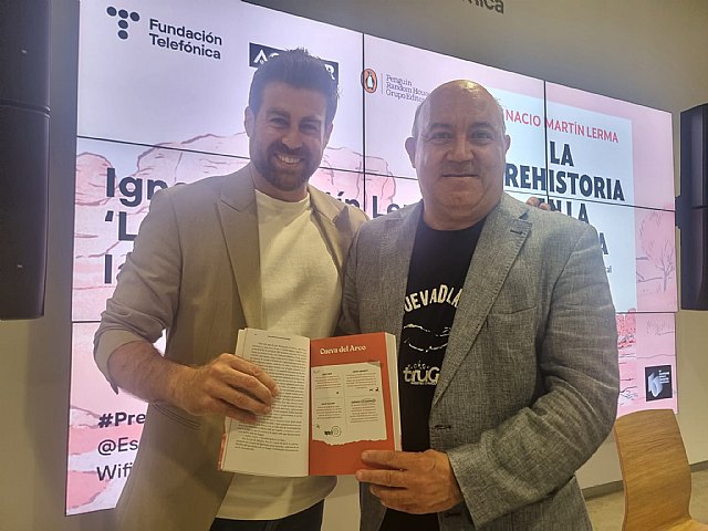 Presentan en Madrid La prehistoria en la mochila de Martín-Lerma con protagonismo de la cueva del Arco - 1, Foto 1